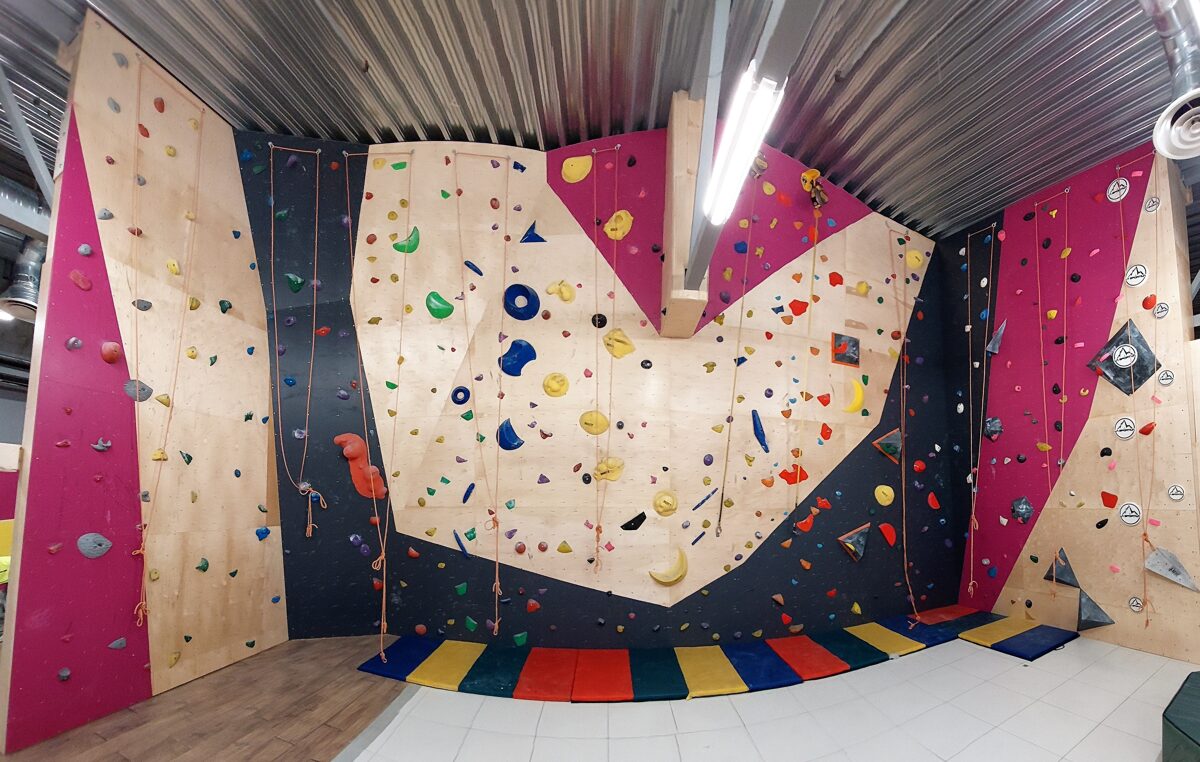 Climbing wall at Virsotne climbing gym